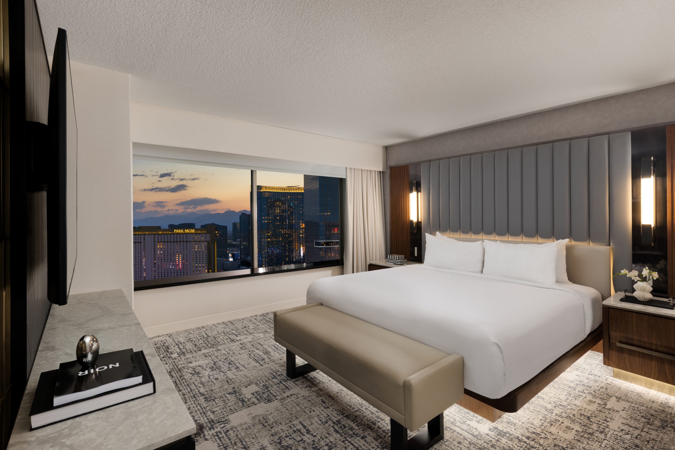 MGM_Executive_King_Suite